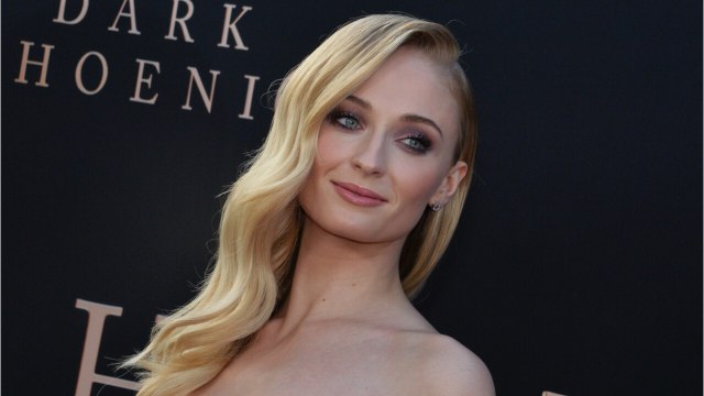 VOICI - Sophie Turner : cette star de Friends avec laquelle elle aurait rêvé de sortir