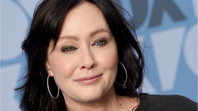 GALA VIDEO - PHOTO – Shannen Doherty rattrapée par le cancer : ce message qui inquiète ses fans.