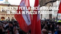 Concerto per la pace a Bologna, in 7mila in piazza Maggiore