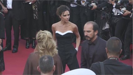 Voici - PHOTO Victoria Beckham Ex-spice Girl : Le Cliché Hommage Trop Mignon De Sa Fille Harper