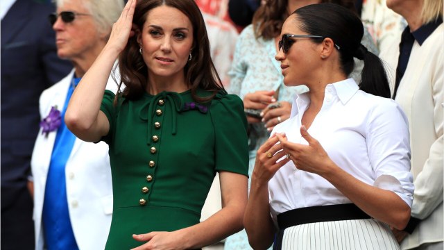 VOICI Meghan Markle sévèrement critiquée : ce qu’en pensent la reine Elizabeth II et le prince Charles
