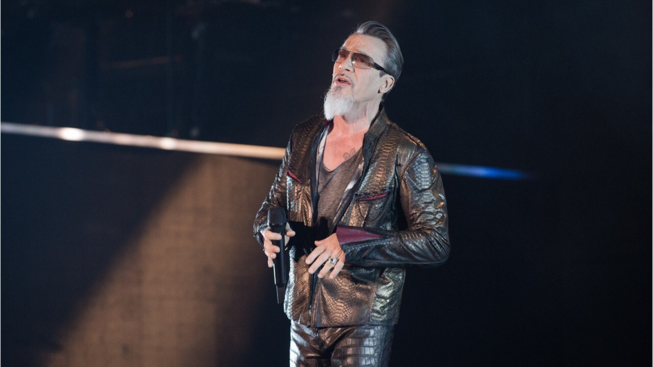 VOICI-Florent Pagny a ENFIN coupé sa longue barbichette : les fans sont conquis par le résultat