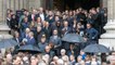 VOICI - Obsèques de Peter Lindbergh à Paris : Carla Bruni, Naomi Campbell, Kate Moss très affectées