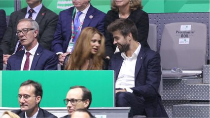 VOICI : V2 Pourquoi Shakira Est-elle Si Terrifiée Par Le Mariage ?