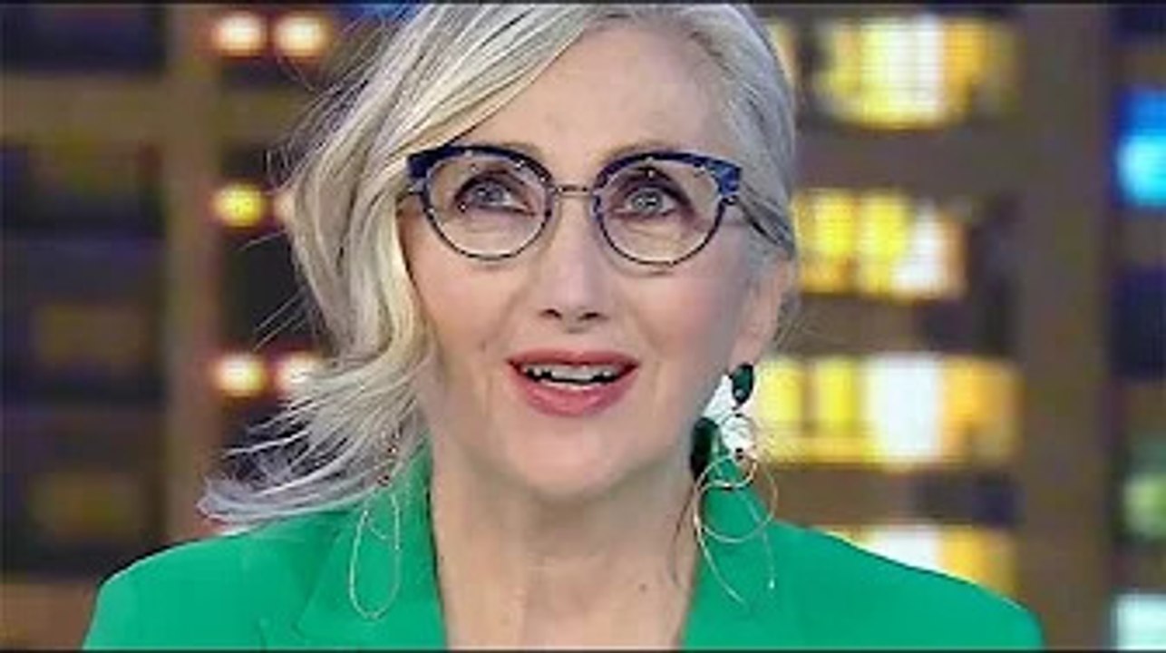 Studio Battaglia ultima puntata, Lunetta Savino svela: "Marina è stata una sfida" L'ultima puntata d