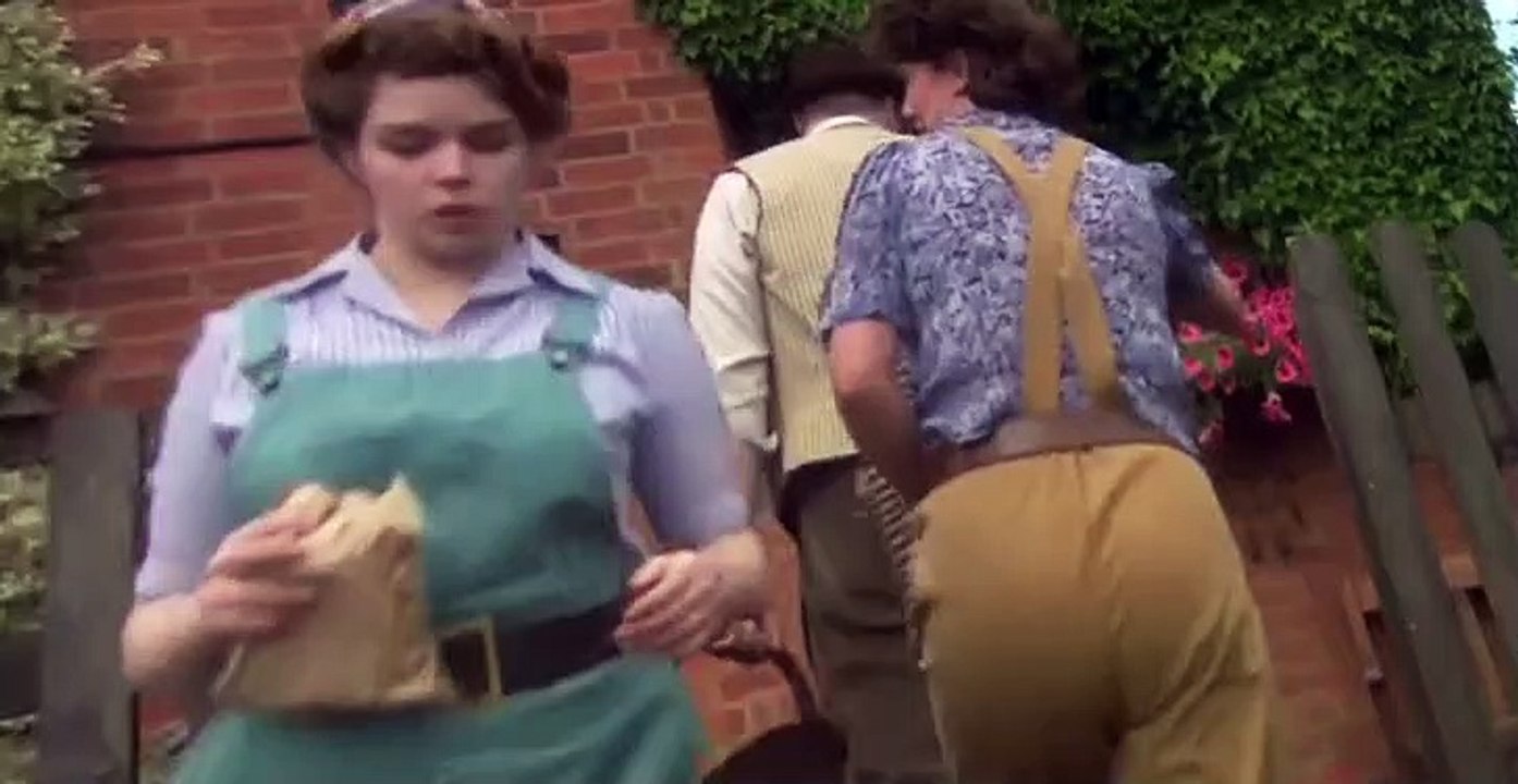 Land Girls S02 E02
