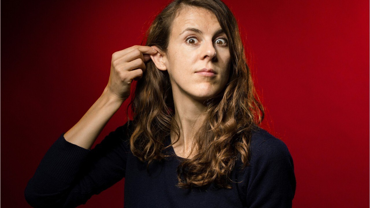 VOICI - Nos terres inconnues : Nicole Ferroni dit ce qui l’a fait fondre en larmes pendant l’émission