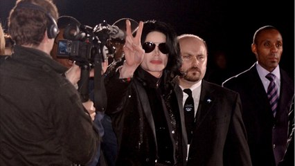 VOICI Michael Jackson : sa nièce Yasmine poignardée, elle montre ses impressionnantes blessures