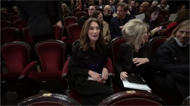 VOICI- PHOTOS Carla Bruni : sa belle déclaration pour l'anniversaire de sa fille Giulia