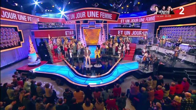 VOICI - N'oubliez pas les paroles : Nagui drague Karen