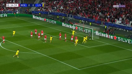 Ligue des Champions : Luis Diaz décisif et Liverpool s'impose à Lisbonne !