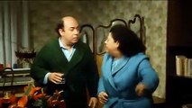 Lino Banfi scene divertenti da ridere Faccia da parafango
