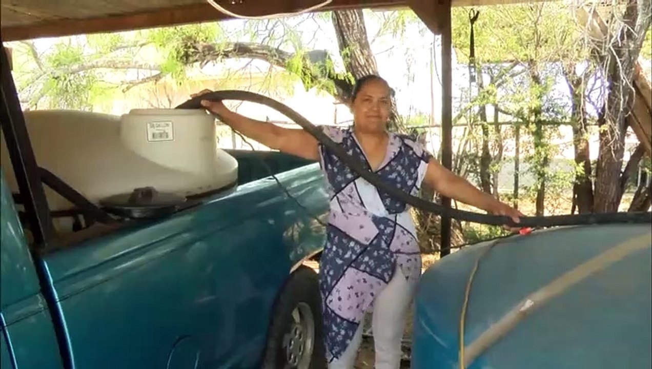 Coonias sin agua en Laredo