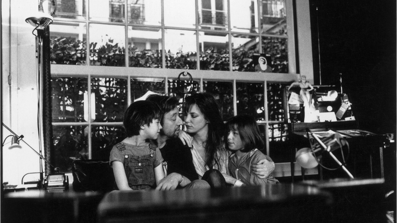 FEMME ACTUELLE - “C’est très douloureux” : quand Charlotte Gainsbourg raconte ses souvenirs en compagnie de son père Serge Gainsbourg