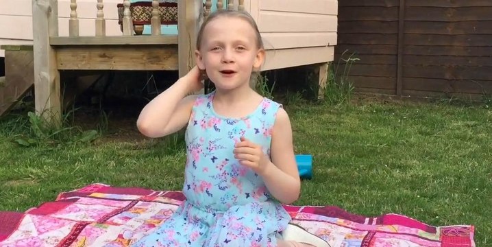 FEMME ACTUELLE - A 8 ans, elle s’insurge contre le sexisme dans la mode