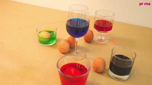 Donner un effet marbré à ses oeufs de Pâques