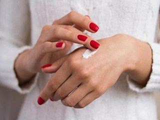 Cosmétiques maison : un soin hydratant pour les mains