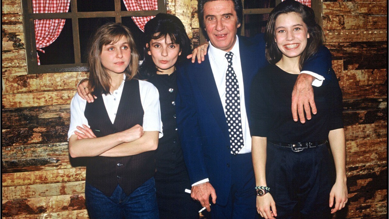 FEMME ACTUELLE - Gilbert Bécaud : les restes humains retrouvés après un incendie sont-ils ceux de sa fille Anne ? La famille répond