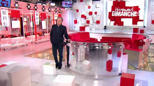 FEMME ACTUELLE - Michel Drucker seul pour la présentation d’un ‘Vivement dimanche’ “plus intime” à cause du coronavirus
