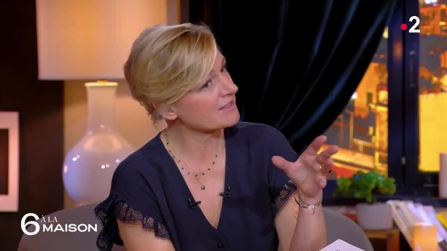 FEMME ACTUELLE - Hélène de Fougerolles : son astuce pas très classe pour protéger sa fille autiste Shana