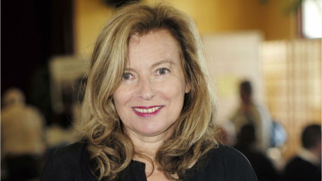 FEMME ACTUELLE - Valérie Trierweiler : son ultime tacle à François Hollande dans Les Grosses Têtes