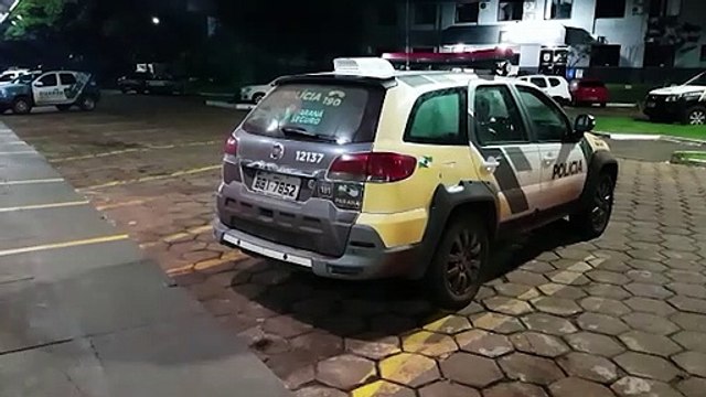 Jovens em posse de cocaína, maconha e balança de precisão são detidos na Rua Rio da Paz
