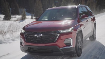 2022 Chevrolet Traverse RS Winter driving