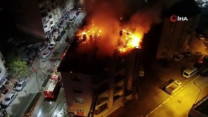 Elazığ'da geceyi gündüze çeviren bina yangını, onlarca kişi tahliye edildi