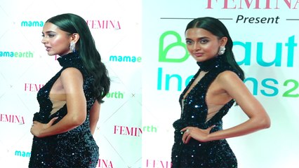 Nagin 6 Fame Tejasswi Prakash ने ब्लैक ड्रैस में ढाया कहर, नई गाड़ी में कुछ ऐसे पहुँची इवेंट में