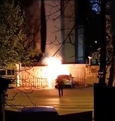 Carro colide contra Embaixada da Rússia na Roménia