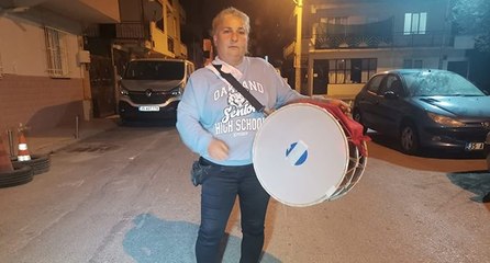 45 yaşındaki ‘Davulcu Abla’ 6 yıldır sahura kaldırıyor