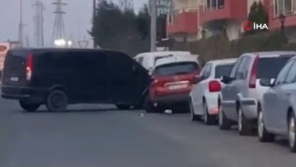Alkollü sürücünün dehşet saçtığı anlar kamerada: 4 aracı biçti