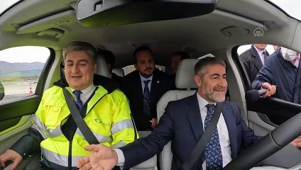 Bakan Nebati ve Varank yerli otomobili test etti