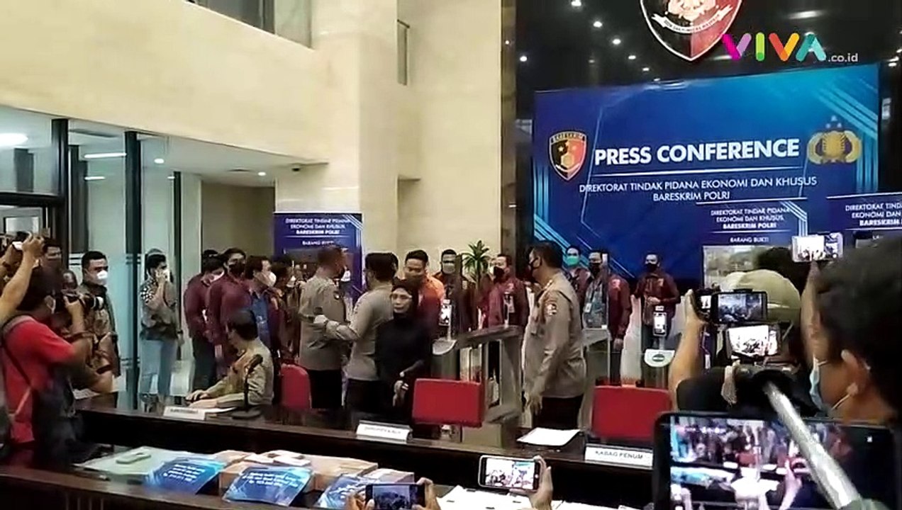 Polisi Tangkap Guru Trading Indra Kenz hingga Doni Salmanan