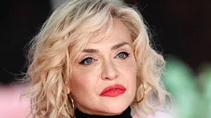 Paola Barale parla dei suoi ex e ammette: "In coppia mi sono sentita solissima" Lontana dalla tv orm