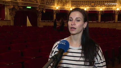 Russische und ukrainische Primaballerinen tanzen für den Frieden