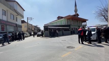 Son dakika haberi... Aile içi tartışmada öldürülen 3 kişi toprağa verildi