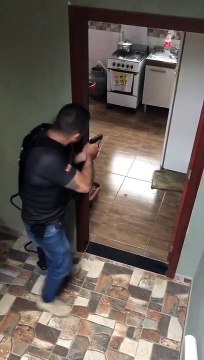 Duas pessoas são presas em operação contra grupo criminoso do RS que agia em Santa Catarina