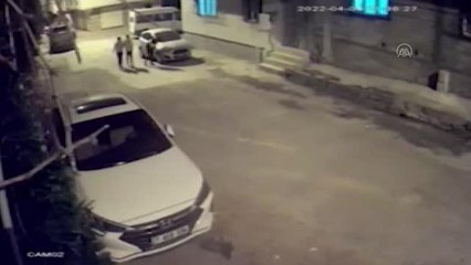 GAZİANTEP - Araçların lastiklerini patlattığı iddiasıyla suça sürüklenen 3 çocuk yakalandı