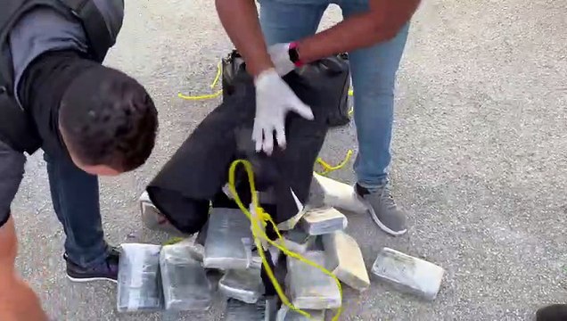 Incautan 200 paquetes de presumible cocaína en aeropuerto Punta Cana