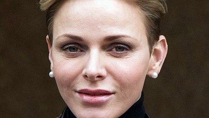 Charlene di Monaco, “crolla il matrimonio con Alberto fuga in Corsica”