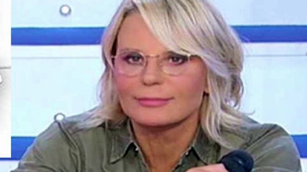 “Addio al programma di Maria De Filippi”. Soffiata su Mediaset, la decisione