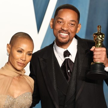 VOICI SOCIAL : Jada Pinkett-Smith embarrassée : elle révèle enfin ce qu'elle a pensé de la gifle de Will Smith (1)