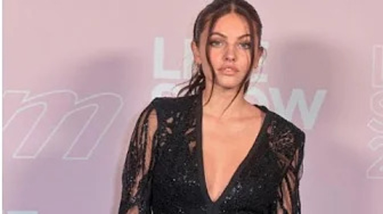 Thylane Blondeau amoureuse  fougueux bisou de son fi@ncé Benjamin pour ses 21 ans
