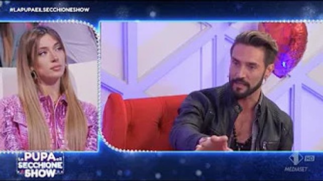 Soleil Sorge mette spalle al muro Alex Belli: la frecciata a La pupa e il secchione show Questi ulti