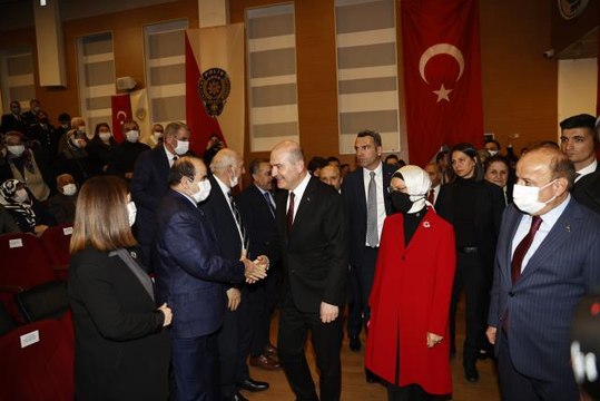 İçişleri Bakanı Soylu, Polis Cemil Efendi belgeseli gösterimine katıldı