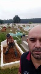 Sem coveiros no cemitério, irmãos abrem cova para enterrar pai em SP