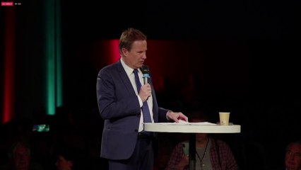 Nicolas Dupont-Aignan sur l'Ukraine: "On ne doit pas entraîner la France dans la guerre"