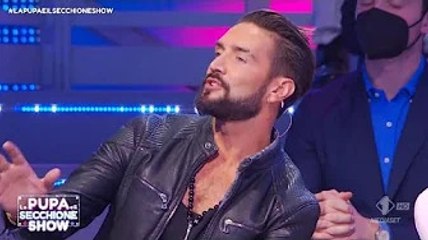 Alex Belli è sempre al centro del gossip: le sue fidanzate e le mogli Alex Belli è stato uno dei pro