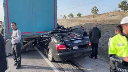 Tırla çarpışan makam aracının sürücüsü hayatını kaybetti